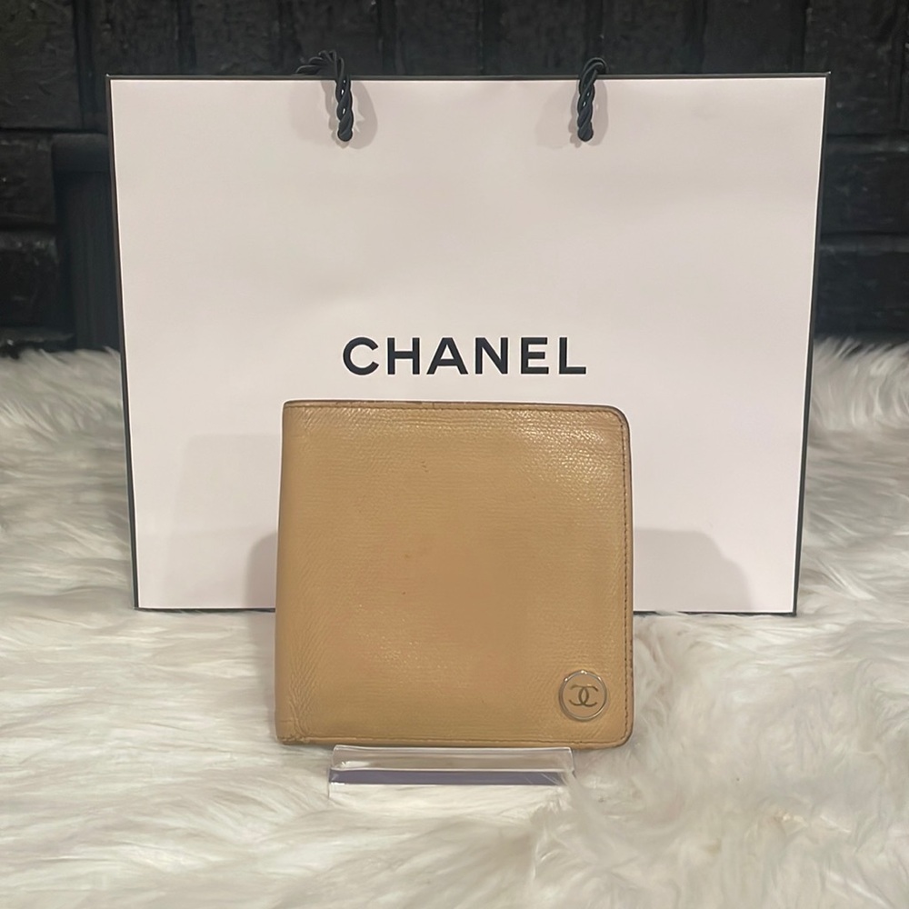 Chanel Caviar Compact Wallet